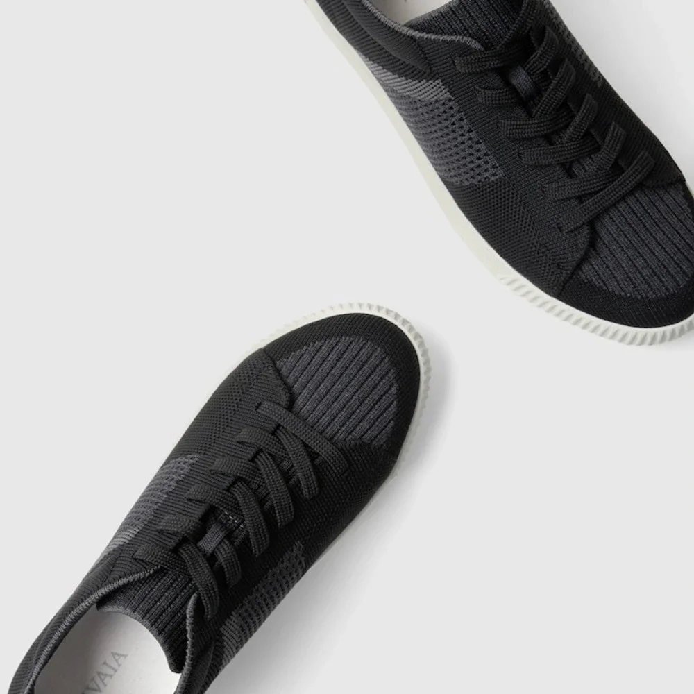 VIVAIA Knit Sneakers Lightweight Casual Shoes Black White Sole‎ Size 9 EUR 40